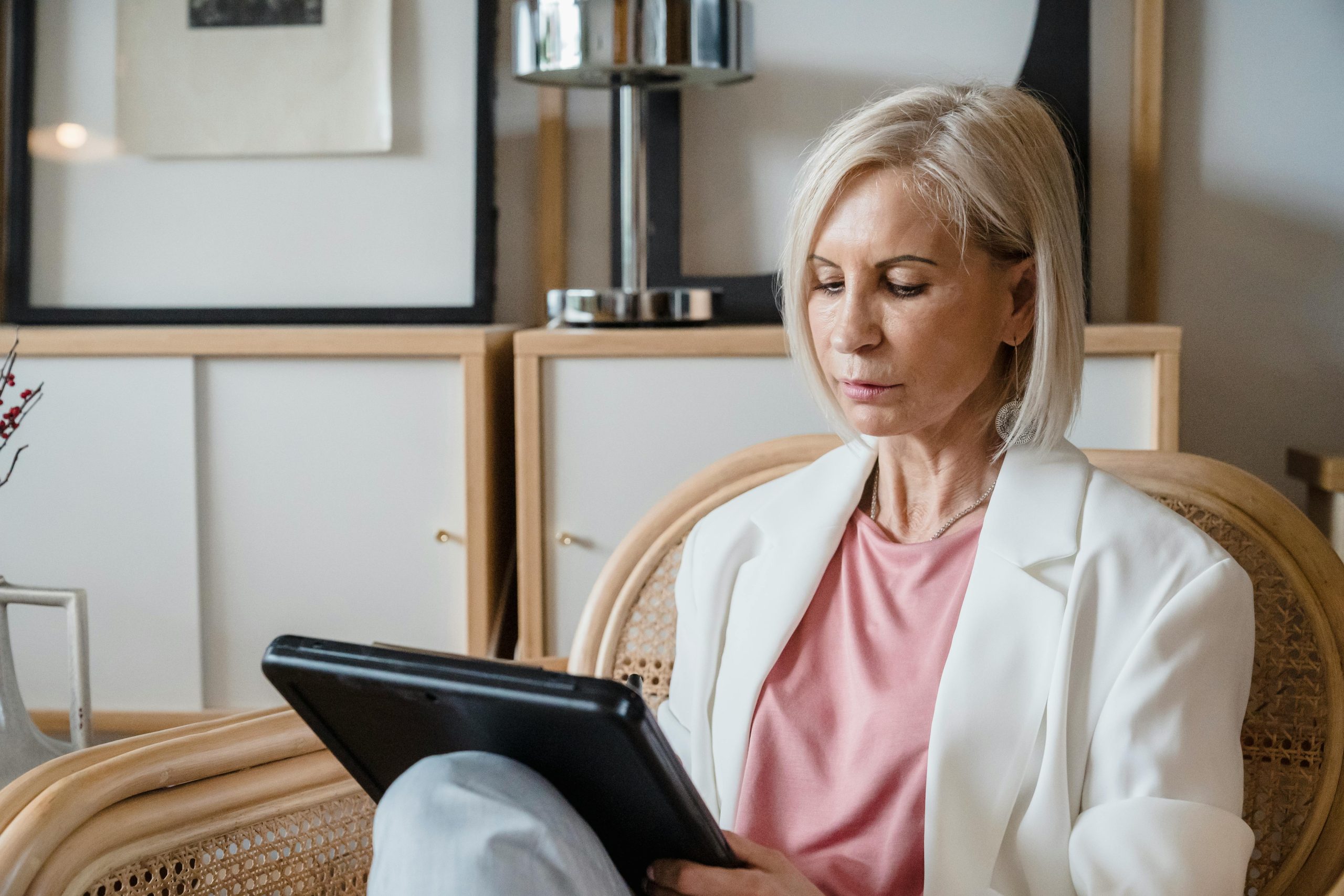 Menopause: how to ease symptoms and adapt to changes